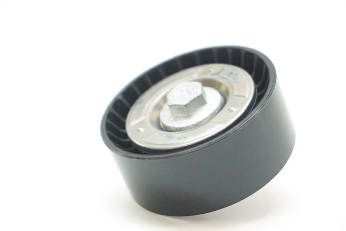 POLEA FIJA MERCEDEZ BENZ  CLA 180 13-19