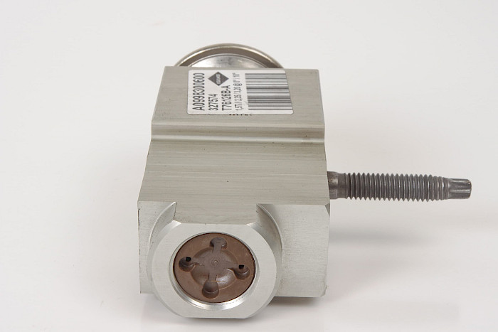 VALVULA EXPANSION  MERCEDEZ BENZ