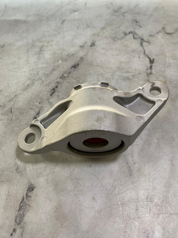 BASE DE AMORTIGUADOR  LAND ROVER VELAR 17-  TRASERO