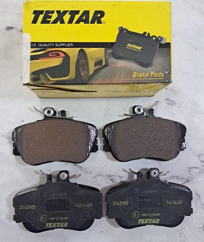 PASTILLA  DELANTERO   MERCEDEZ BENZ