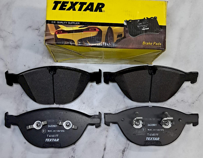 PASTILLA  DELANTERO   BMW S5 E60 04-